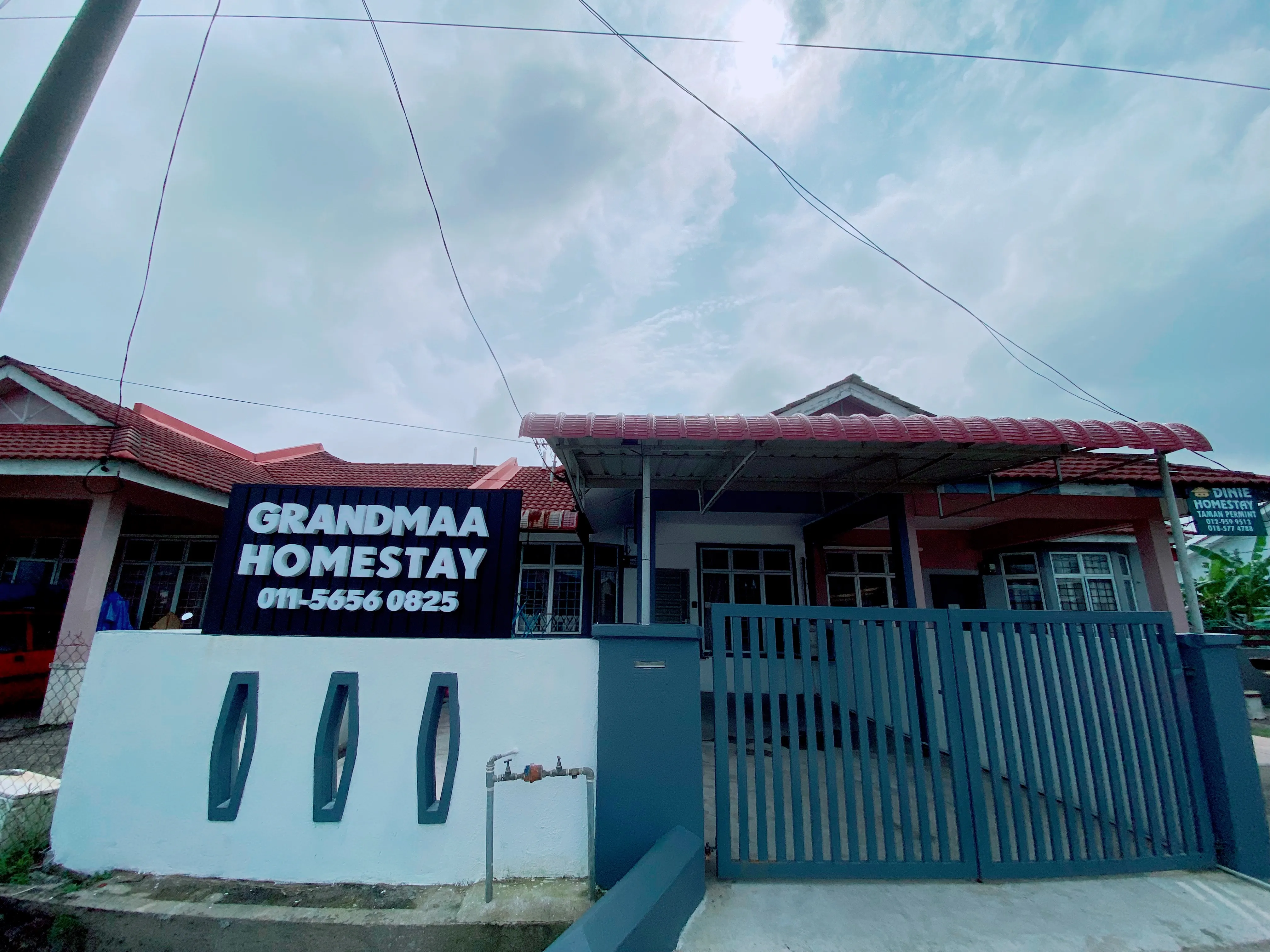Signboard Grandmaa Homestay Seberang Takir